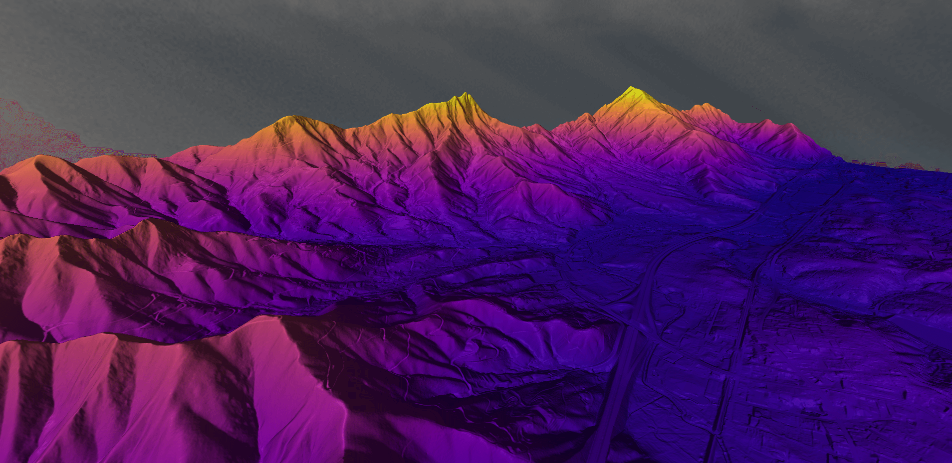Modelo de elevación en Global Mapper con sombreador de azul a amarillo.
